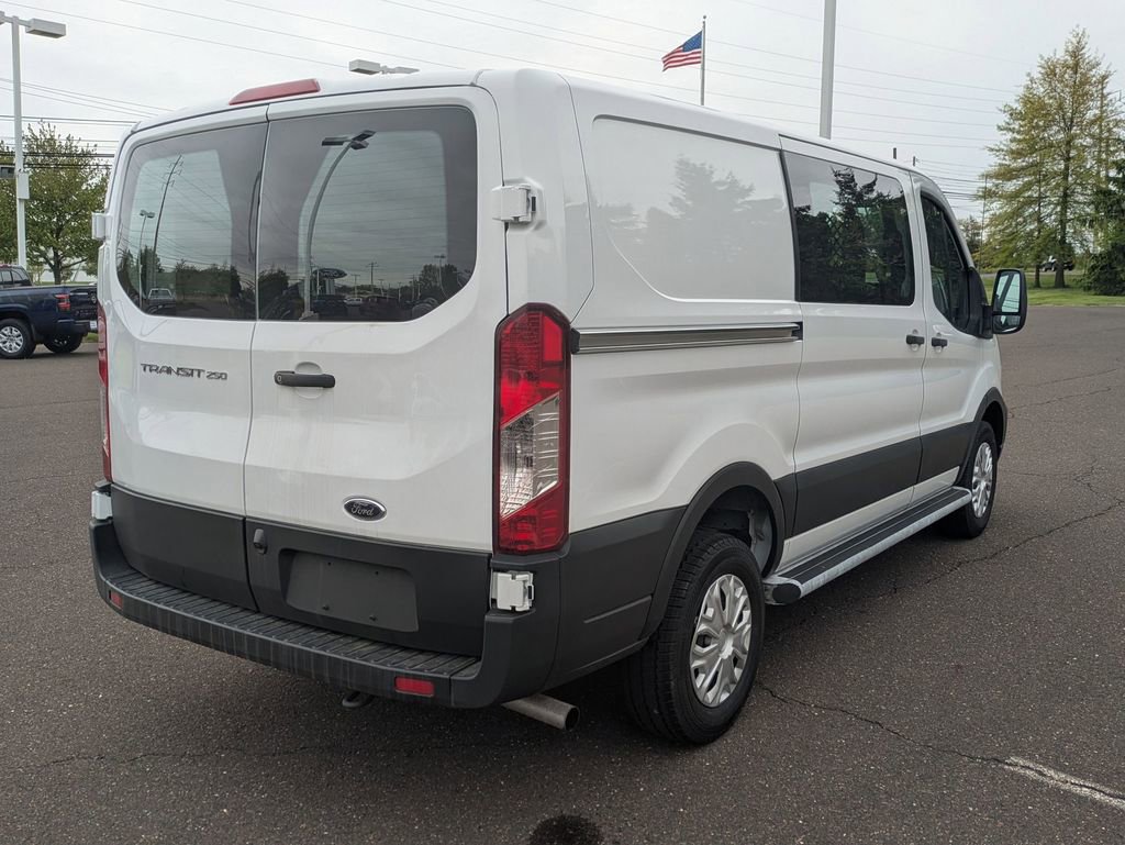 Used 2024 Ford Transit 250 Low Roof w/ Exterior Upgrade Package RWD image 5