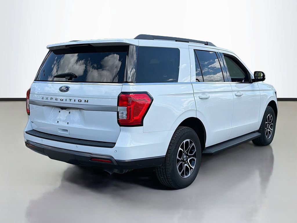 Used 2022 Ford Expedition XLT image 5