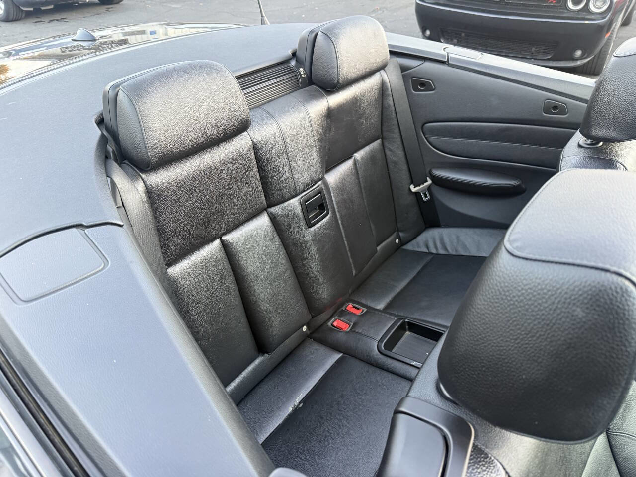 Used 2012 BMW 135i Convertible image 18