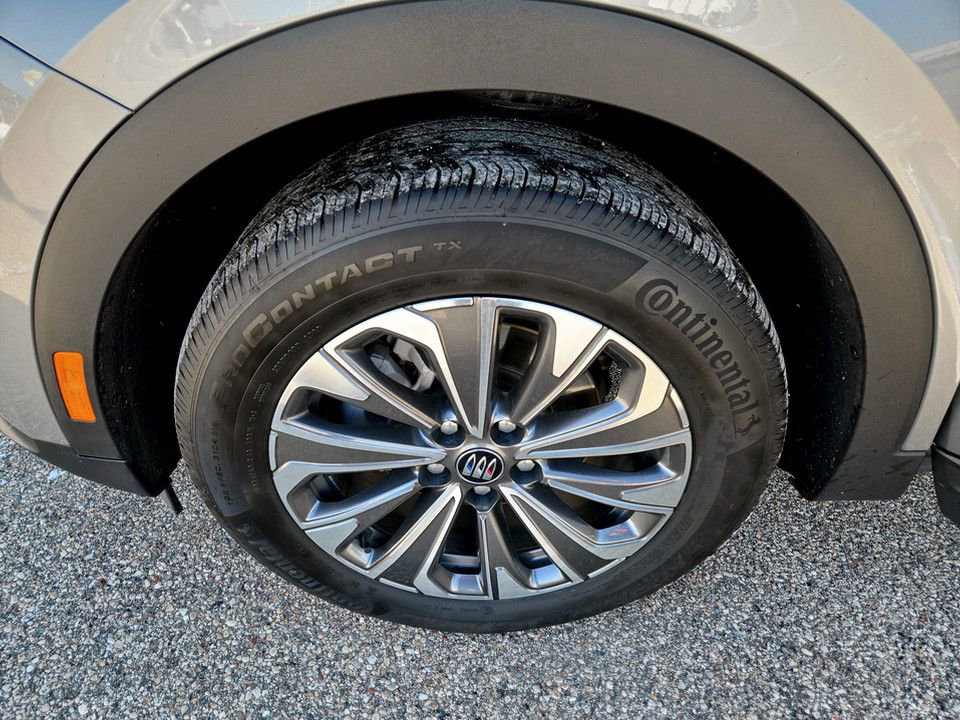 Used 2024 Buick Envision Preferred image 36