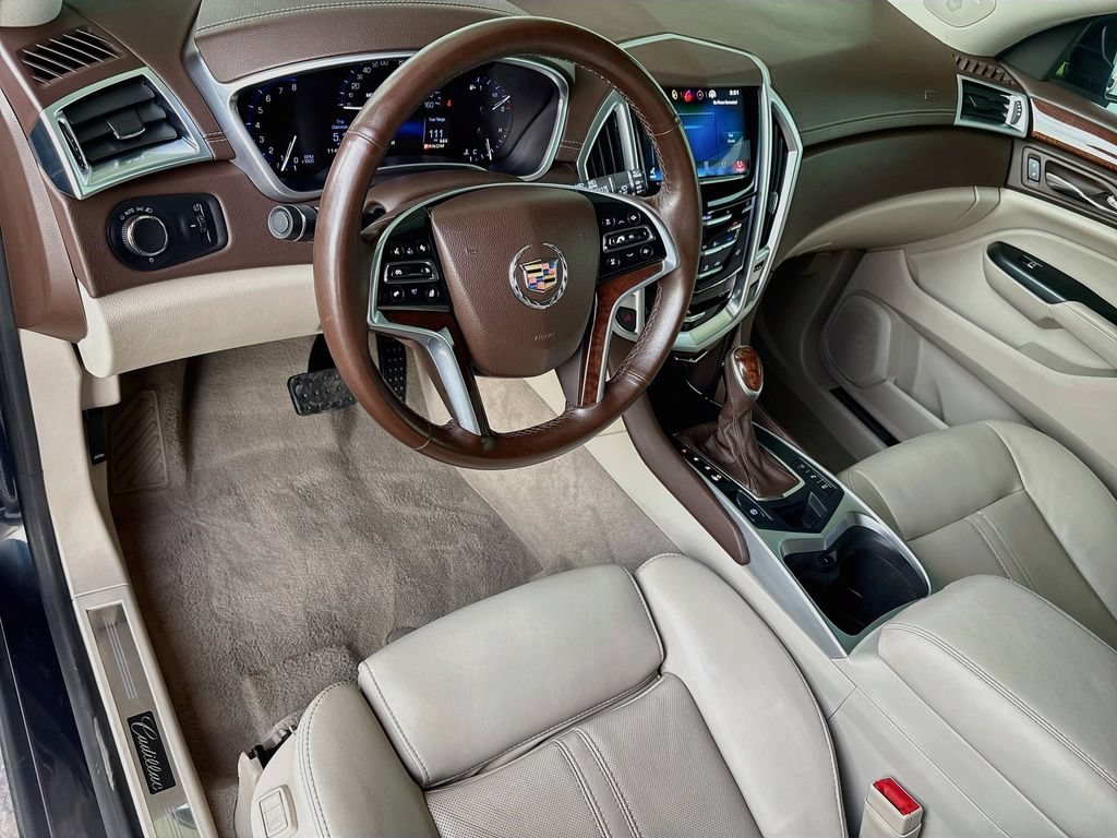 Used 2015 Cadillac SRX Luxury w/ Driver Awareness Package FWD image 9