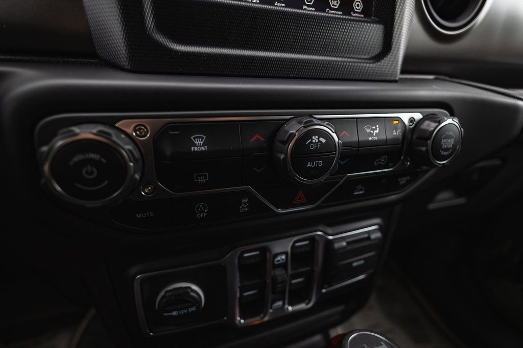 Used 2023 Jeep Wrangler Freedom Edition image 16