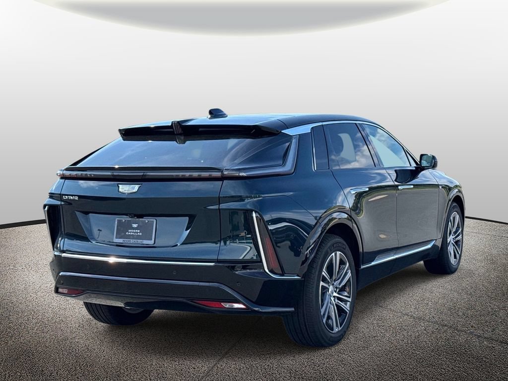 New 2027 Cadillac Lyriq Luxury RWD image 2