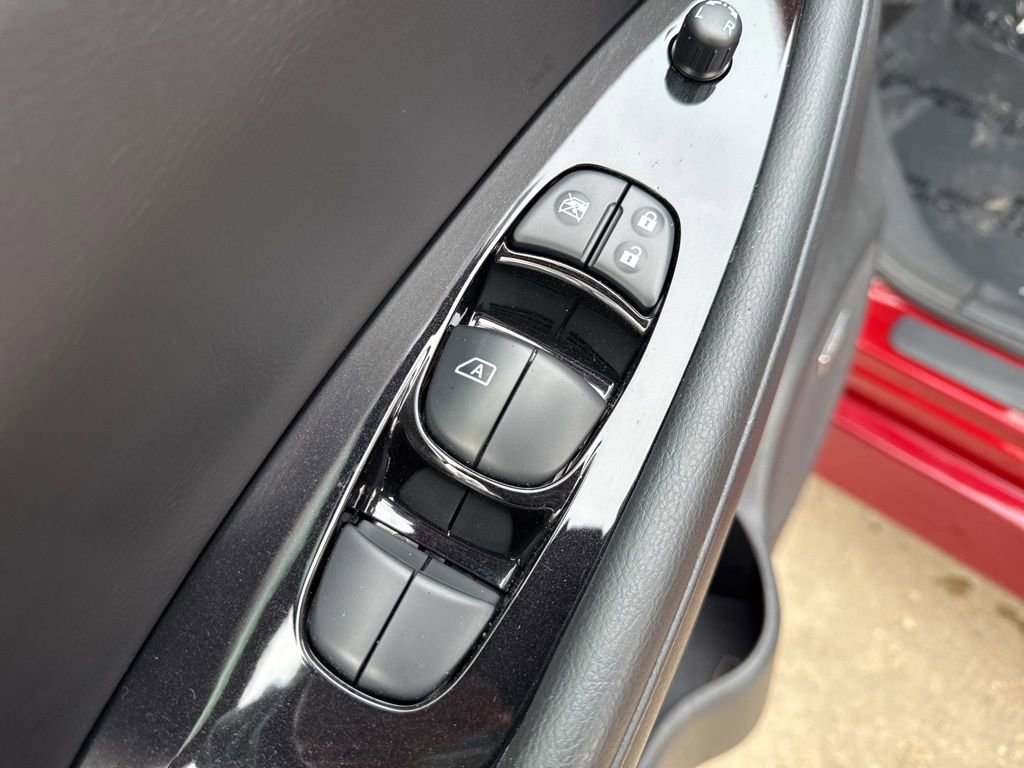 Used 2020 Nissan Leaf SL Plus image 11