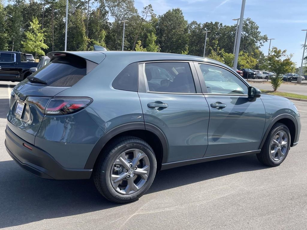 Used 2026 Honda HR-V LX image 9