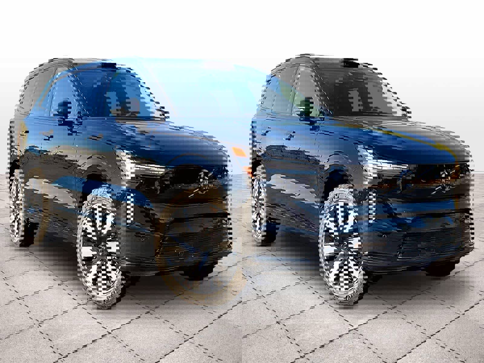 New 2025 Volvo EX90 Plus w/ Protection Package Premier image 2