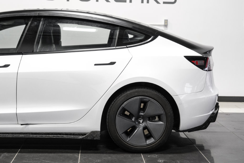 Used 2022 Tesla Model 3 Long Range AWD/4WD image 14