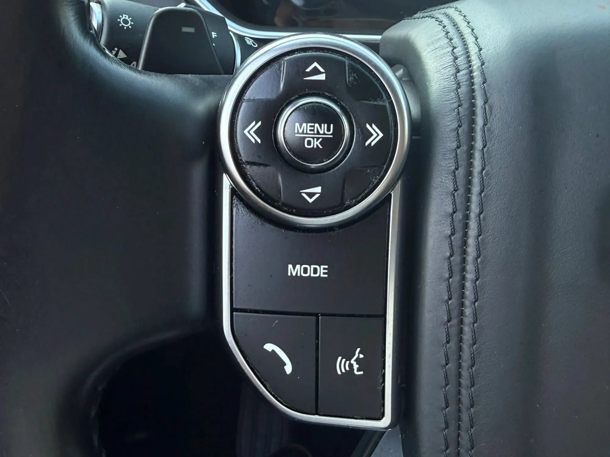 Used 2015 Land Rover Range Rover AWD/4WD image 27