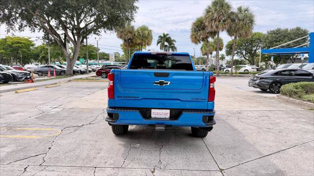 Used 2025 Chevrolet Silverado 1500 Custom w/ Turbomax Blackout Package RWD image 8