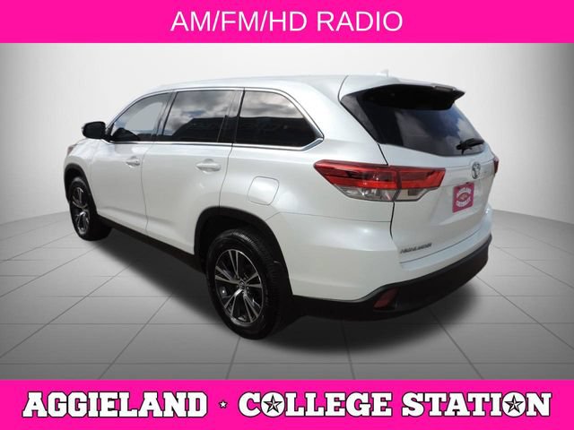 Used 2019 Toyota Highlander Plus FWD image 6