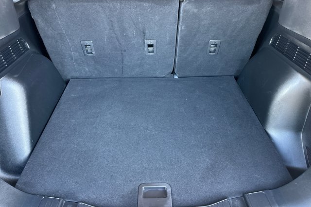 Used 2025 Ford Escape SE w/ PHEV Premium Package FWD image 15