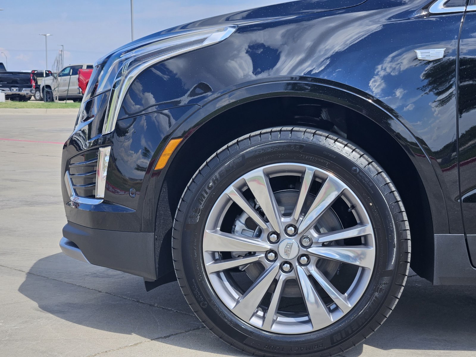New 2026 Cadillac XT5 Premium Luxury w/ Driver Assist Package FWD image 11