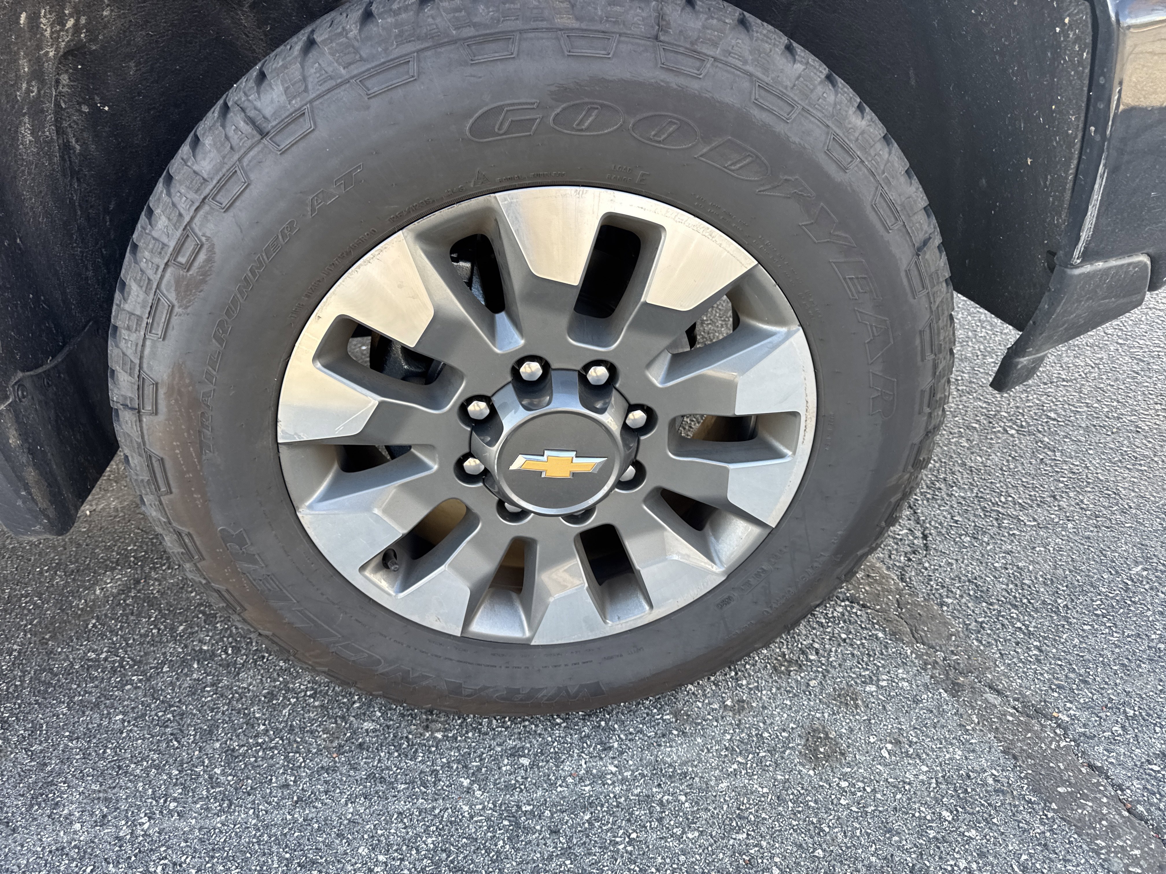 Certified 2025 Chevrolet Silverado 2500 Custom w/ Custom Value Package image 12