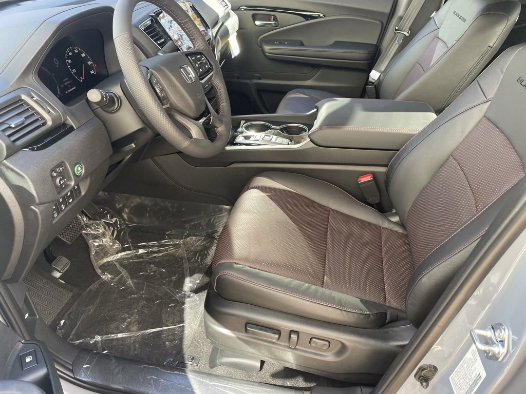 New 2026 Honda Ridgeline Black Edition image 15