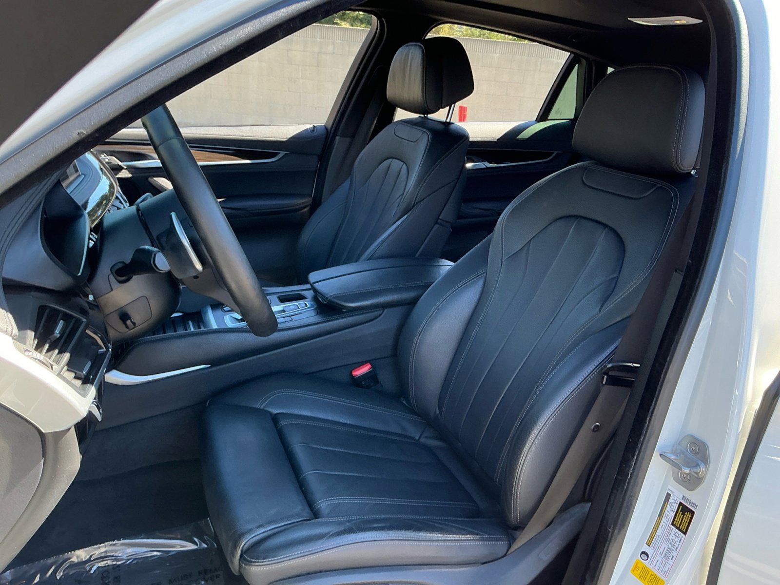 Used 2019 BMW X6 sDrive35i w/ M Sport Package image 18