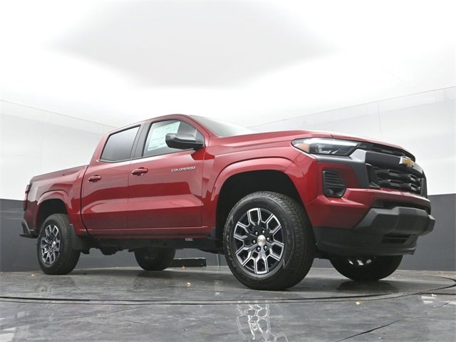Used 2024 Chevrolet Colorado LT w/ LT Convenience Package III image 35