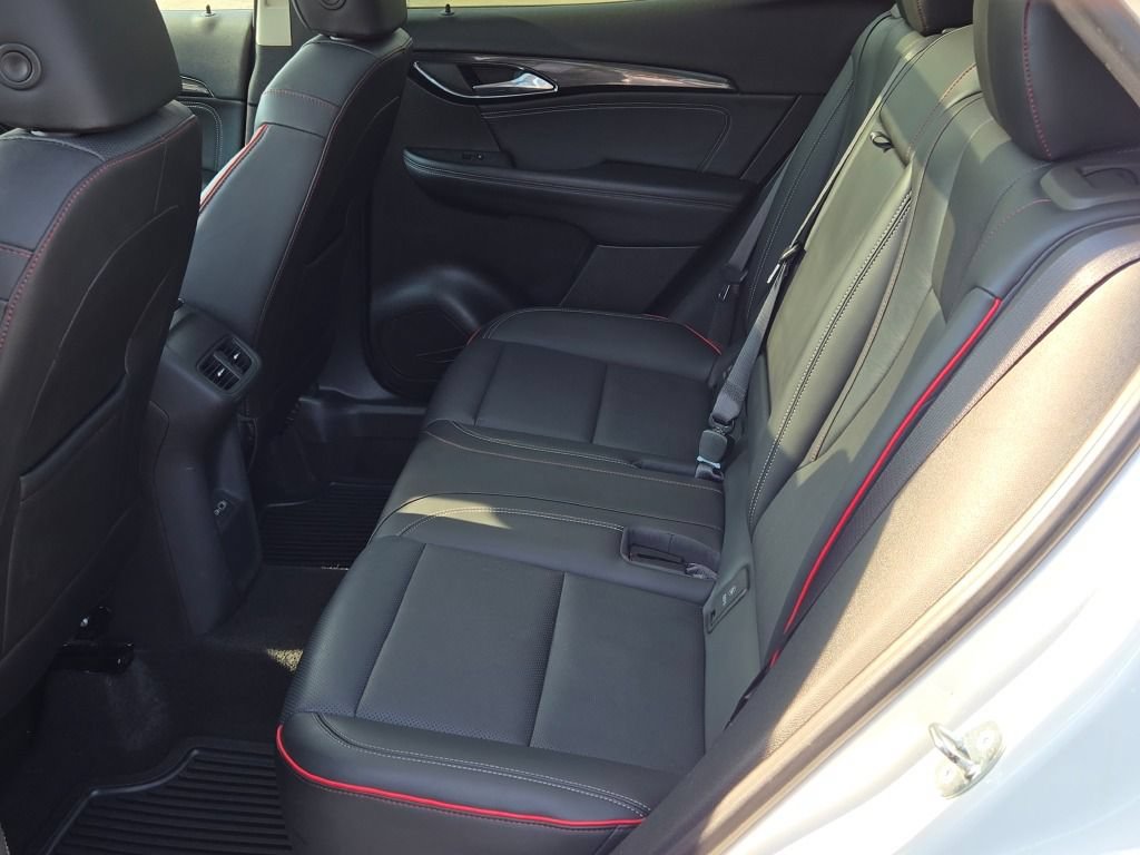Used 2023 Buick Envision Essence w/ Sport Touring Package AWD/4WD image 22