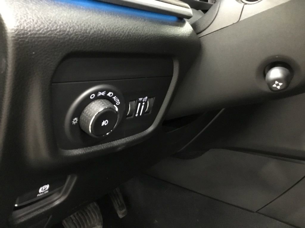 Used 2023 Jeep Grand Cherokee L Overland AWD/4WD image 10