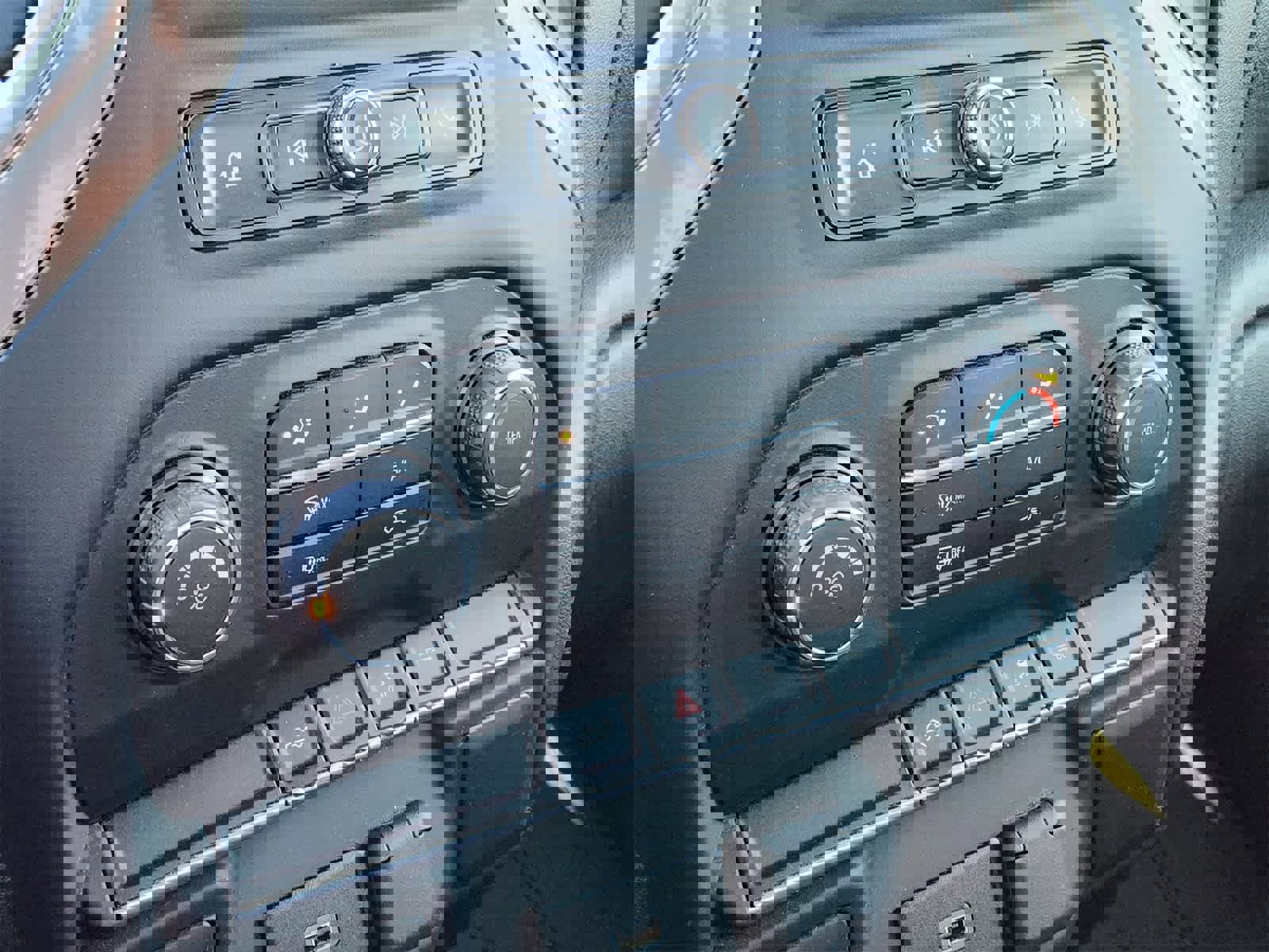 Used 2020 Chevrolet Silverado 1500 Custom w/ Custom Value Package image 20