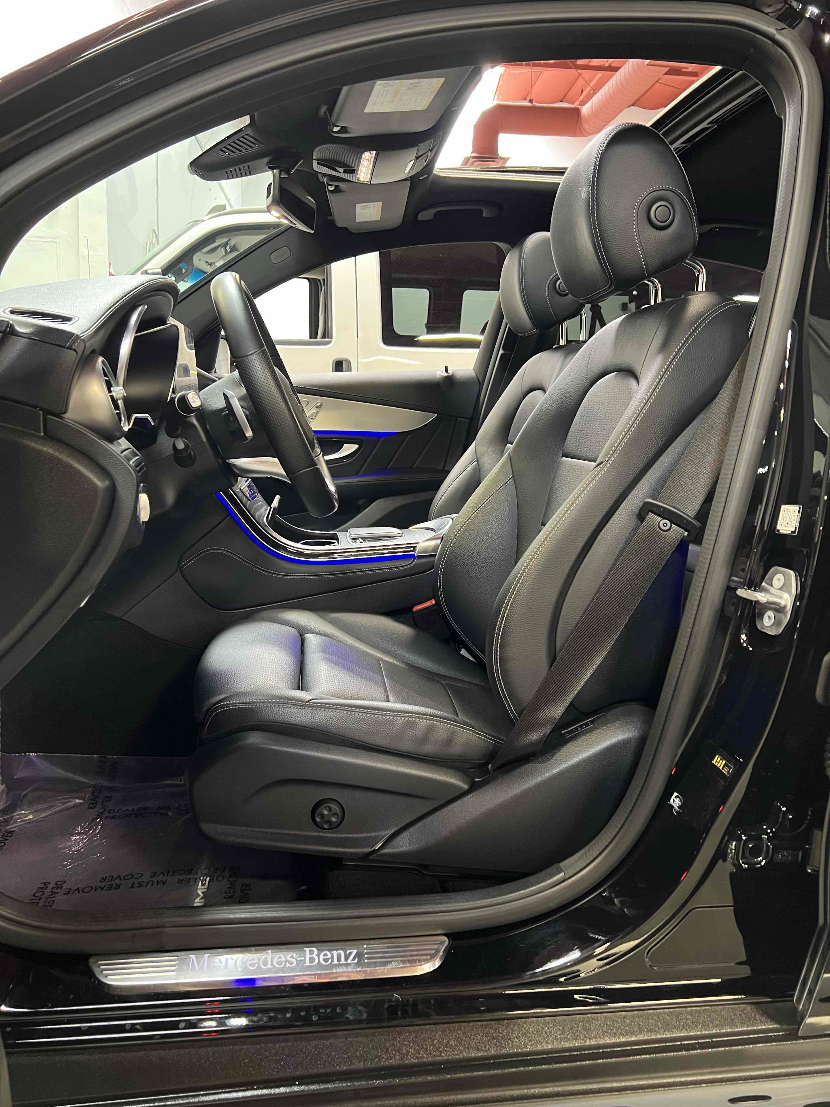 Used 2020 Mercedes-Benz GLC 300 4MATIC Coupe image 22