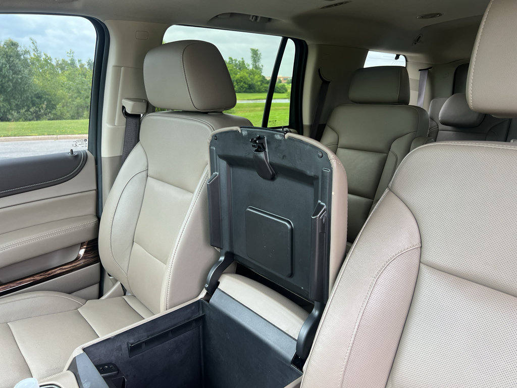 Used 2019 GMC Yukon SLT w/ Premium Edition AWD/4WD image 18