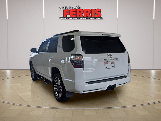 Used 2022 Toyota 4Runner TRD Sport AWD/4WD image 3