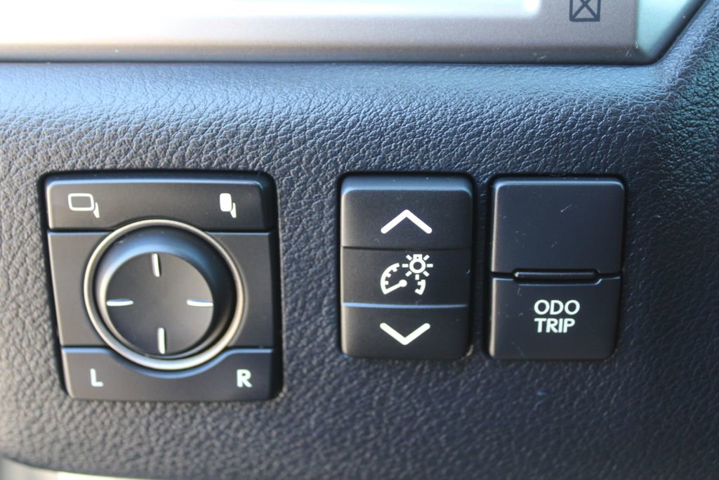 Used 2023 Lexus GX 460 Premium w/ Premium Package image 30