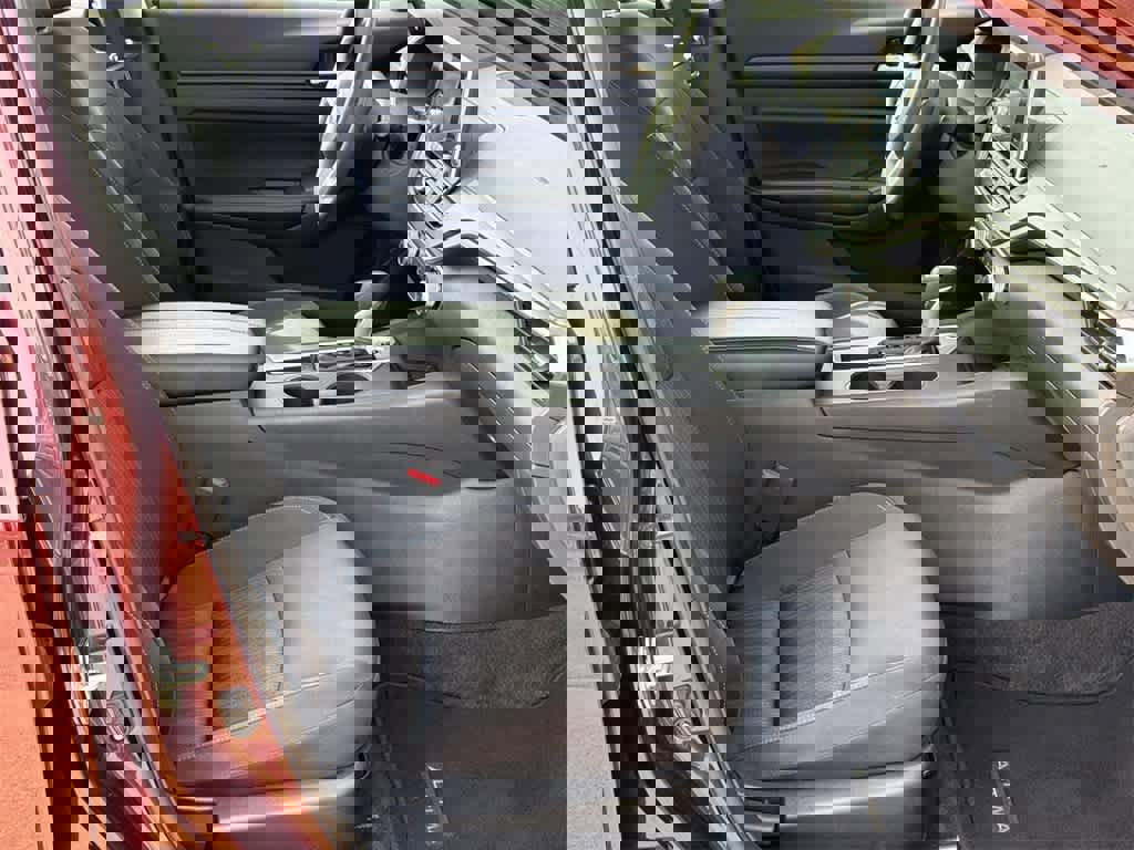 Used 2025 Nissan Altima 2.5 SV image 12