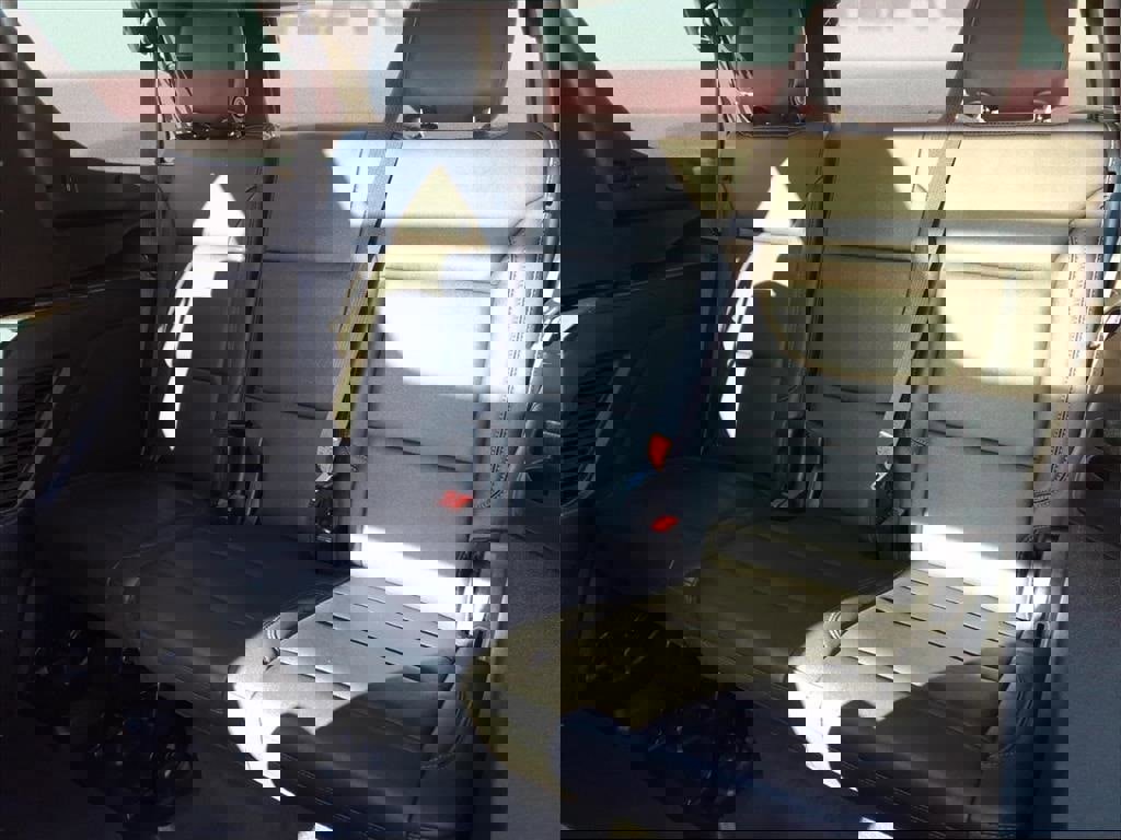 Used 2023 Chevrolet Tahoe Z71 w/ Luxury Package image 12