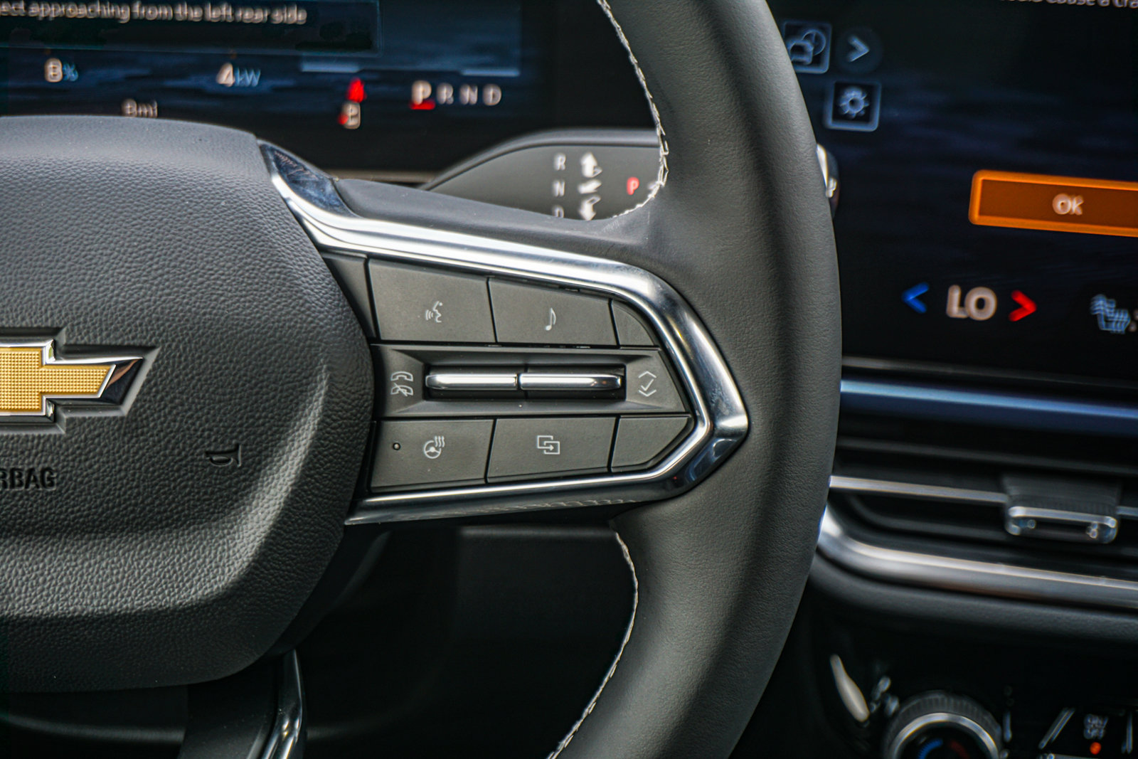 New 2026 Chevrolet Equinox EV LT FWD image 25