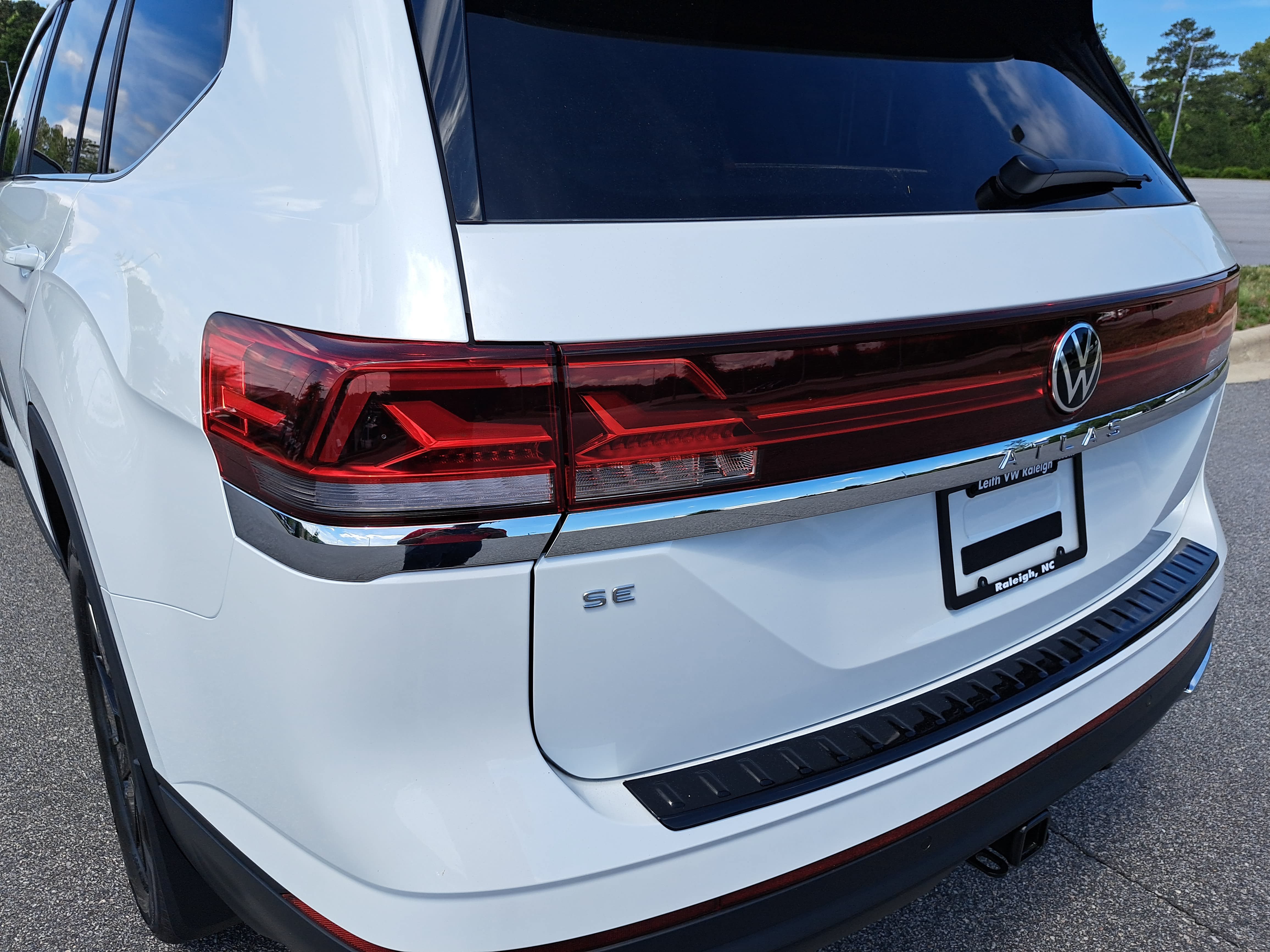 New 2026 Volkswagen Atlas SE FWD image 34