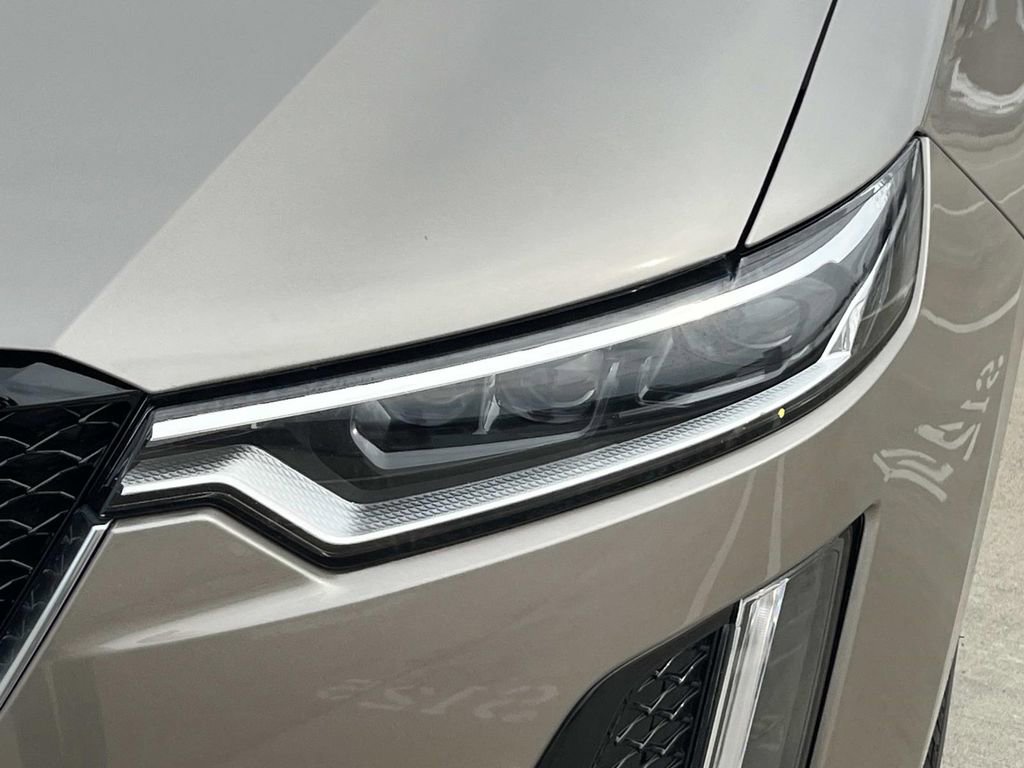 Certified 2023 Cadillac XT6 Sport image 9