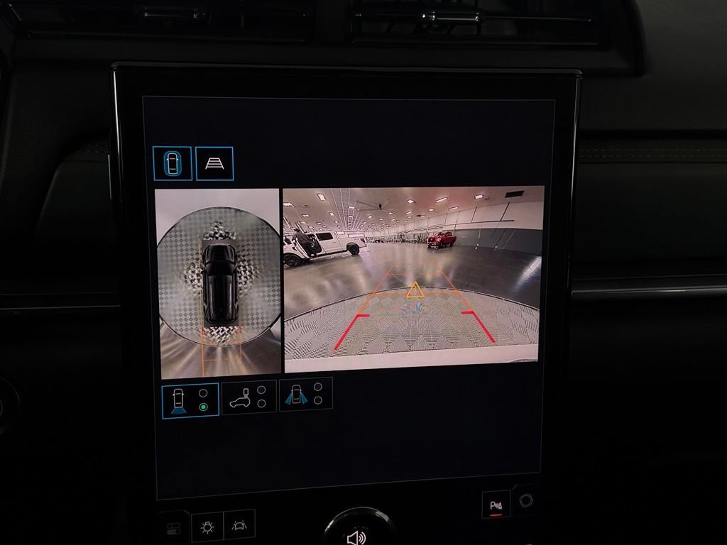 Used 2026 GMC Terrain AT4 w/ Convenience Package III AWD/4WD image 16