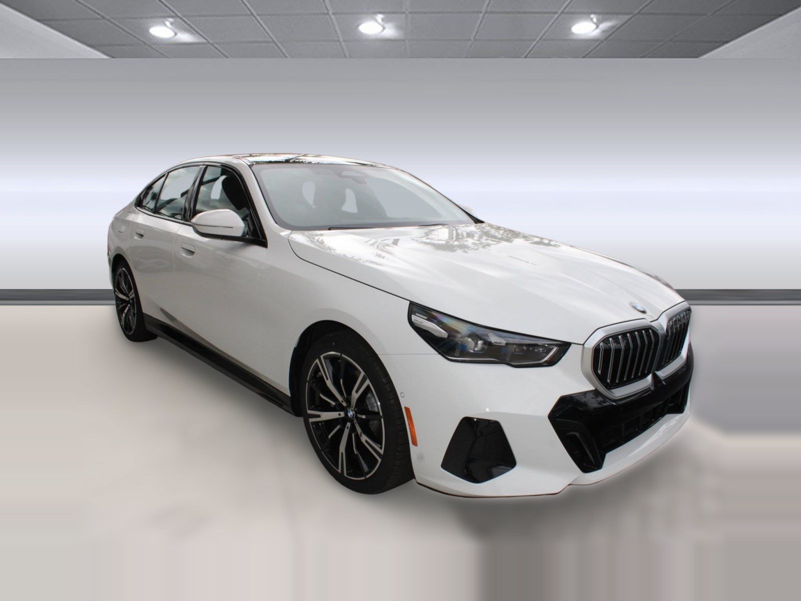 Used 2026 BMW 530i w/ M Sport Package RWD image 7