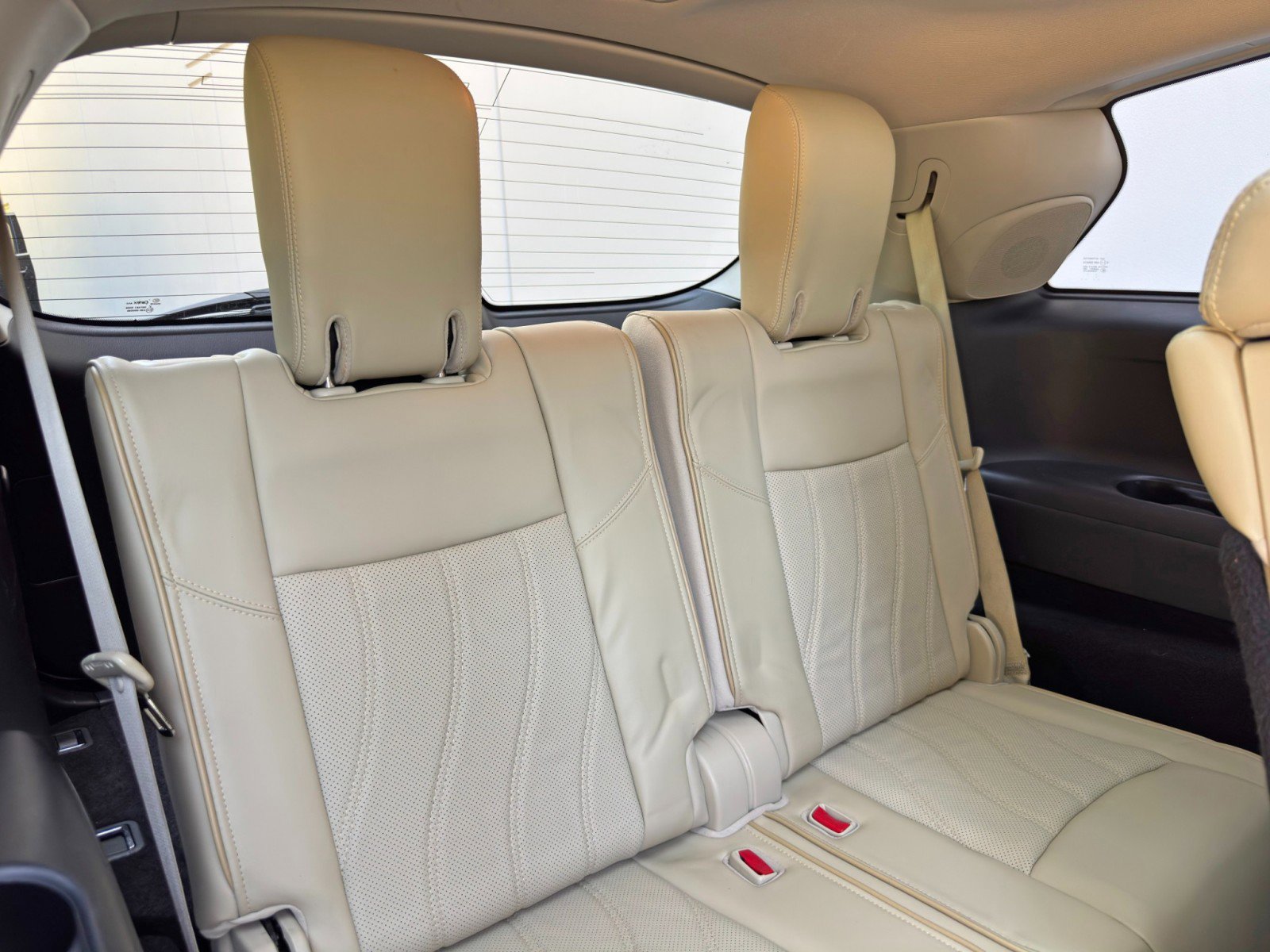 Used 2015 INFINITI QX60 Luxe w/ Deluxe Touring Package AWD/4WD image 42