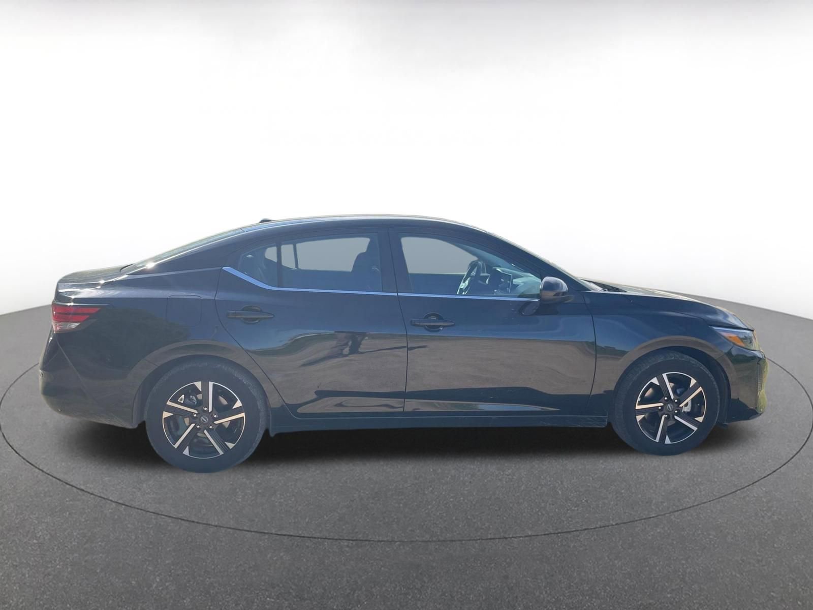 Used 2025 Nissan Sentra SV image 18