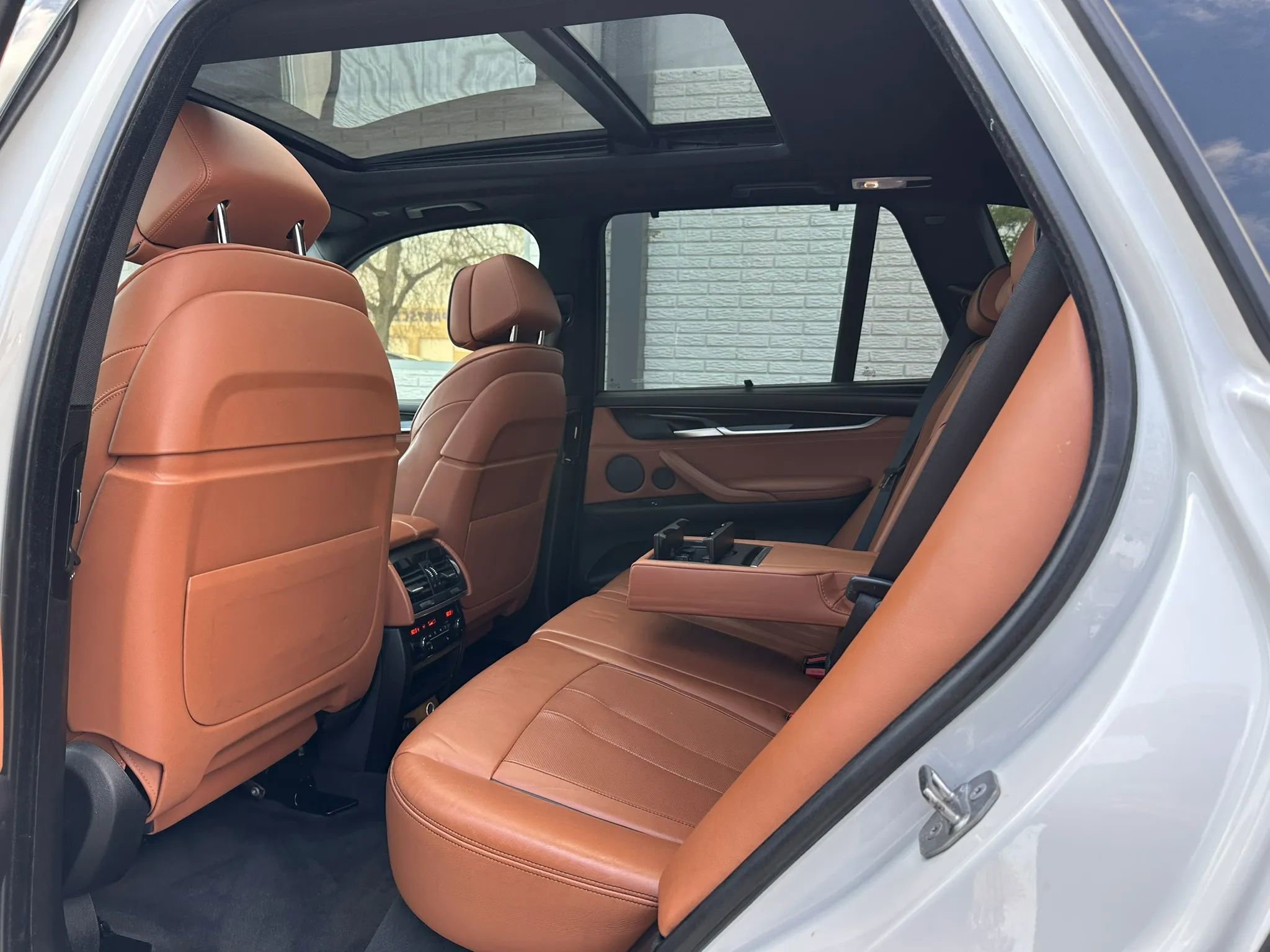 Used 2017 BMW X5 xDrive50i AWD/4WD image 19