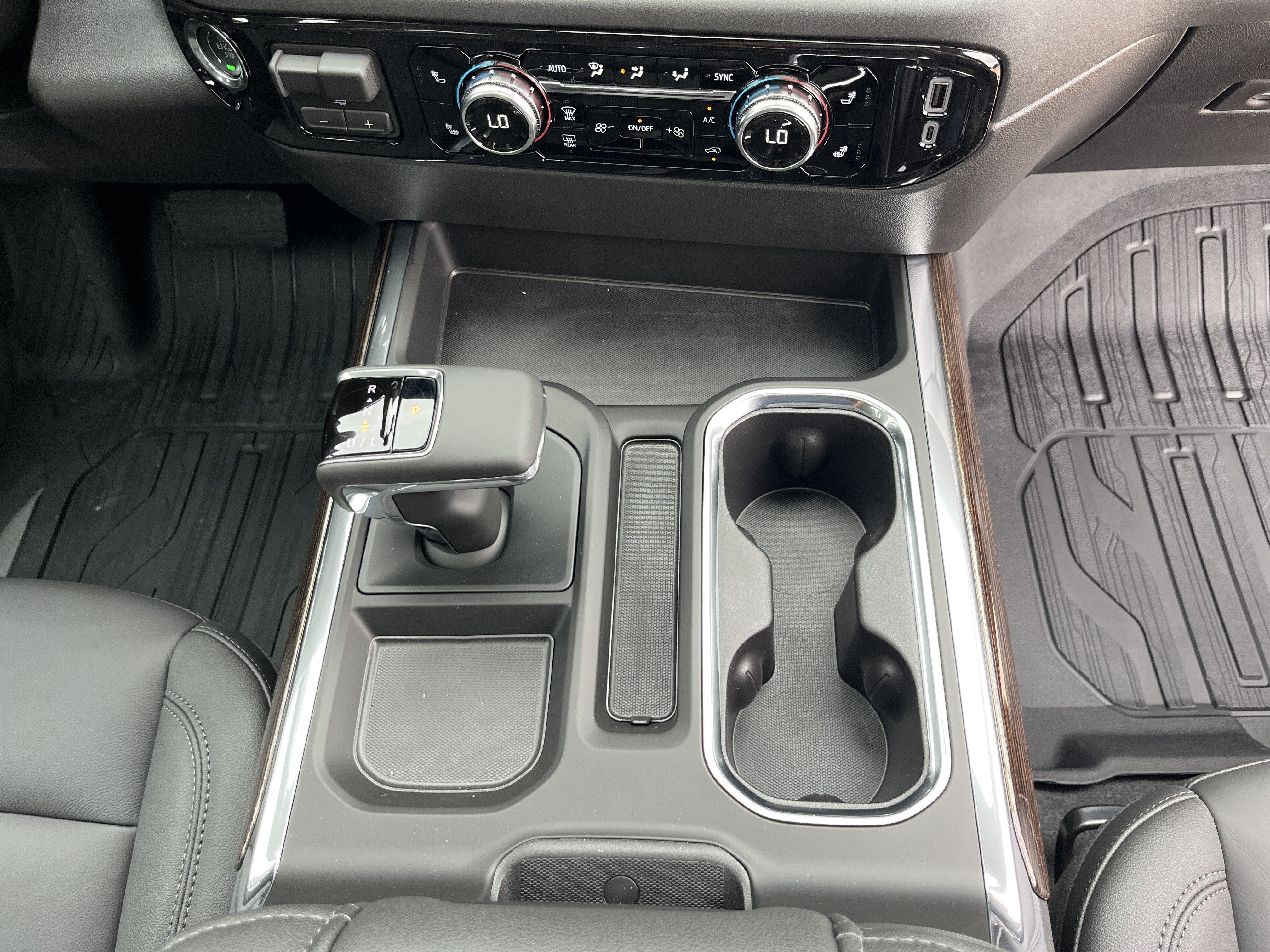 New 2026 GMC Sierra 1500 Elevation w/ Elevation Premium Package AWD/4WD image 20