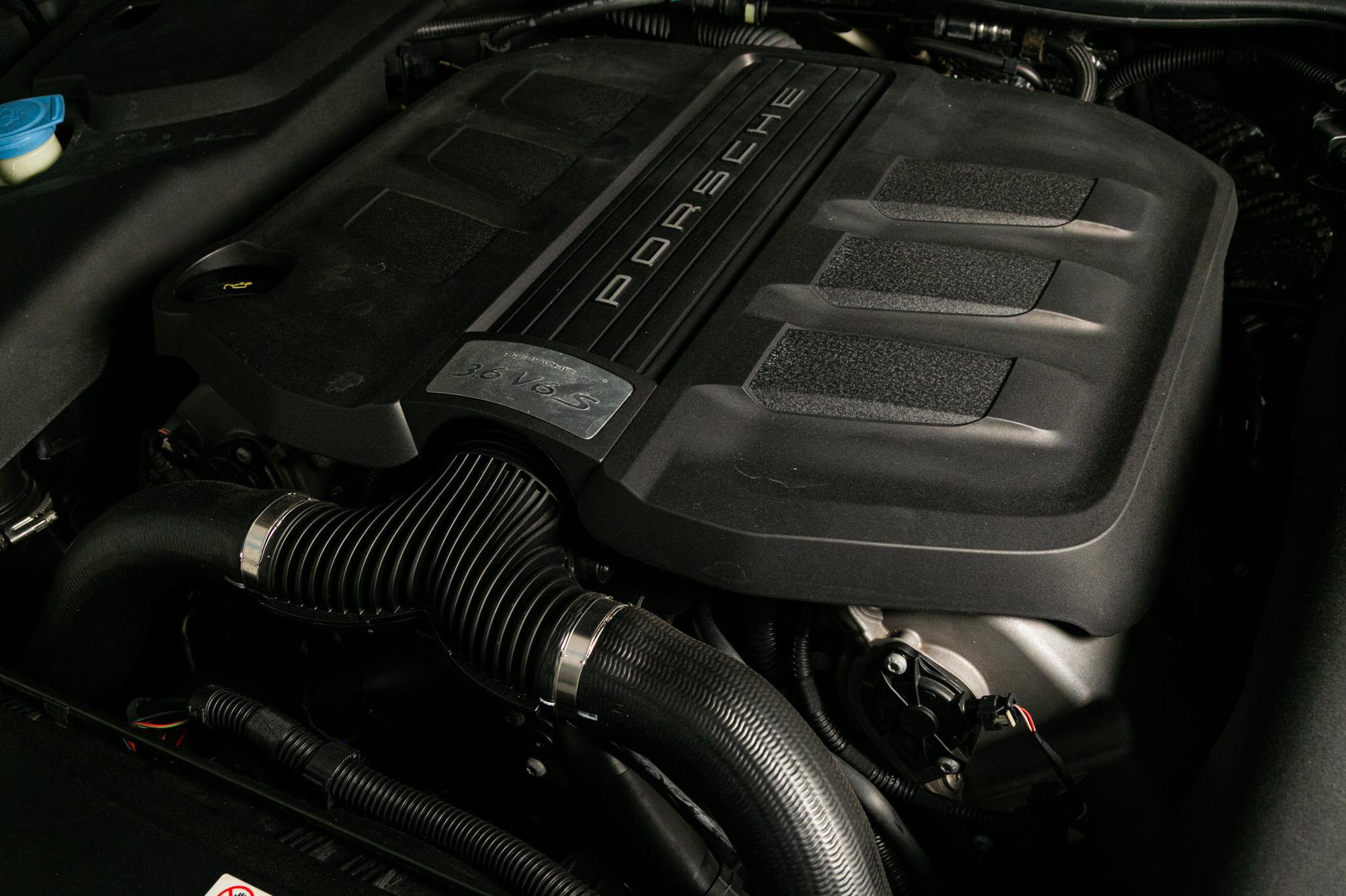 Used 2018 Porsche Cayenne S image 52