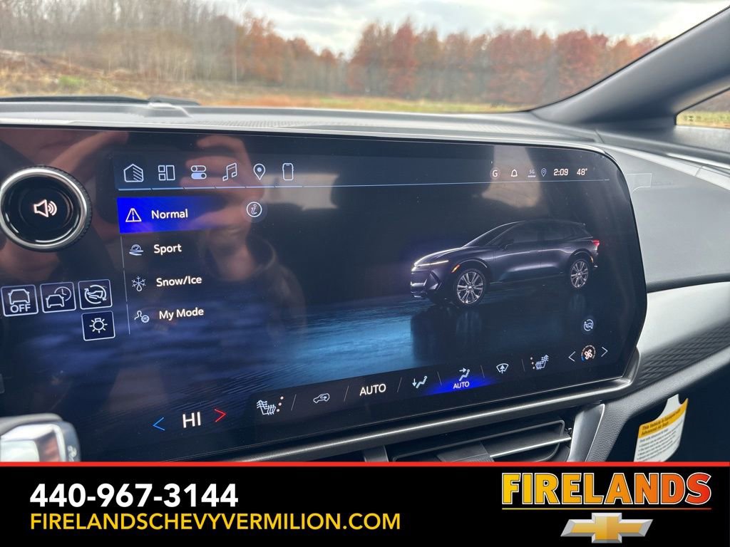 New 2026 Chevrolet Equinox EV LT image 4