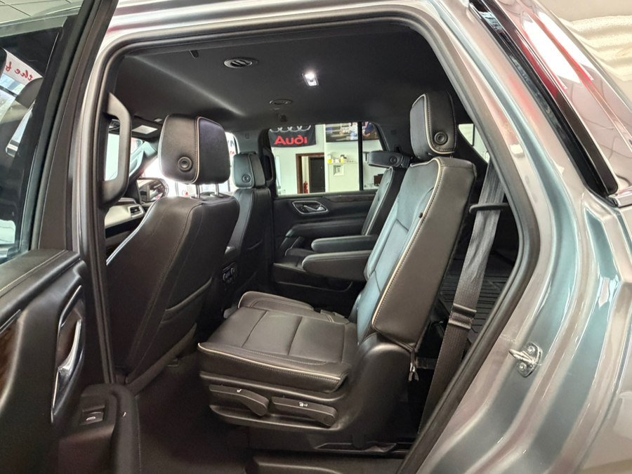 Used 2024 Chevrolet Tahoe Premier AWD/4WD image 44