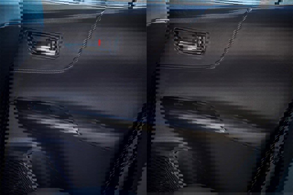 Used 2024 Toyota Venza LE image 27