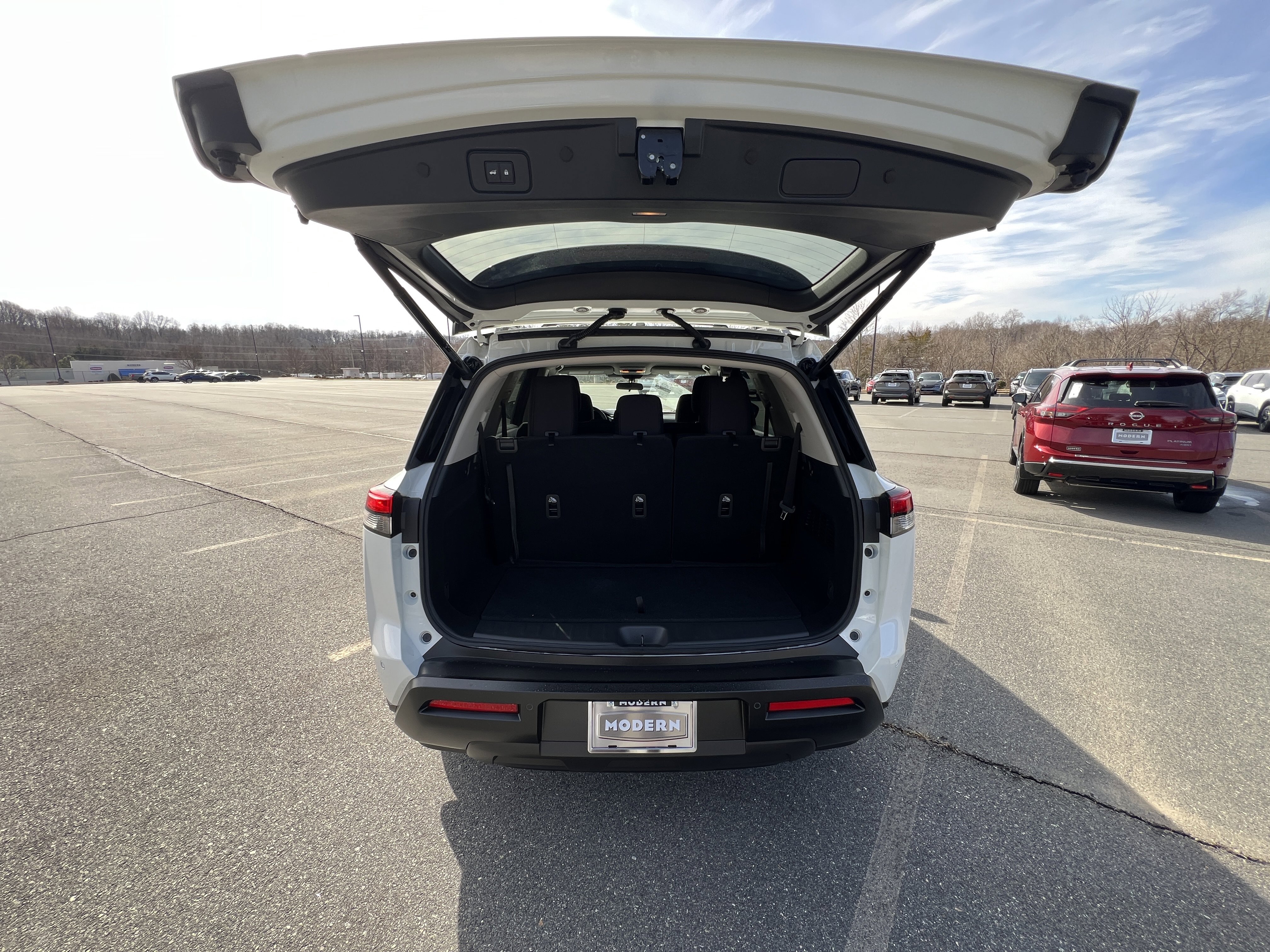 New 2026 Nissan Pathfinder SV image 31