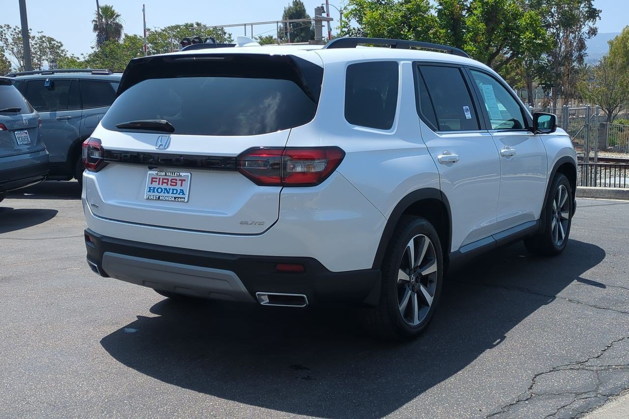 Certified 2023 Honda Pilot Elite image 6