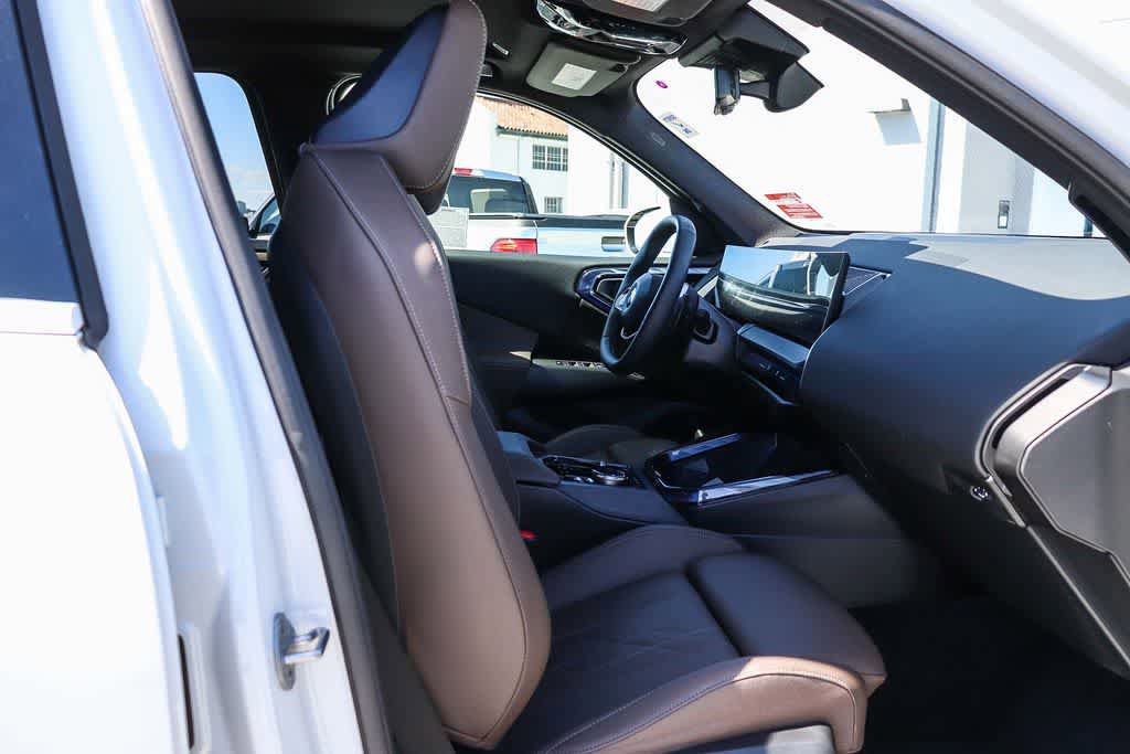 Used 2025 BMW X3 xDrive30i AWD/4WD image 15