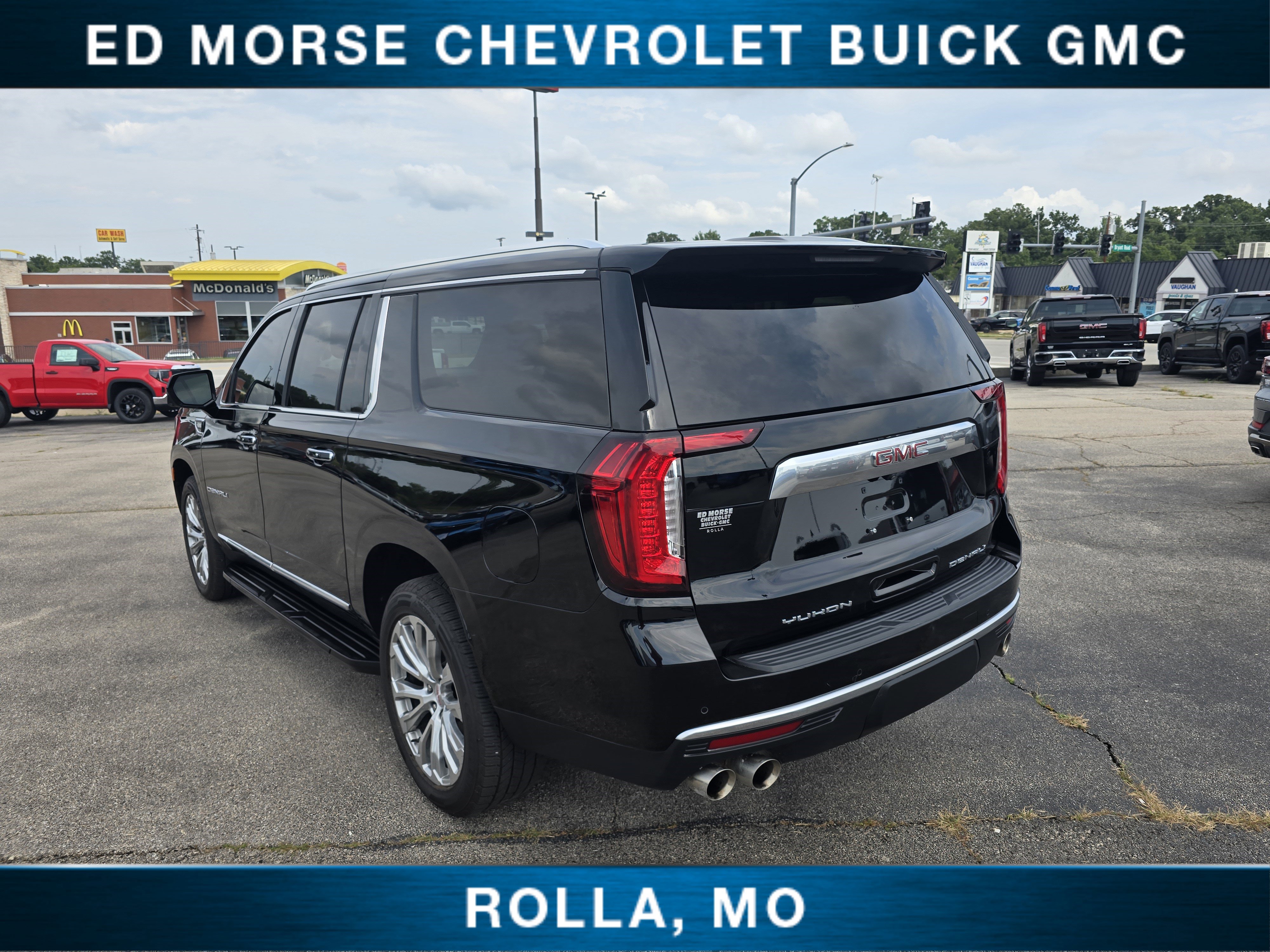Used 2023 GMC Yukon XL Denali w/ Max Trailering Package image 5