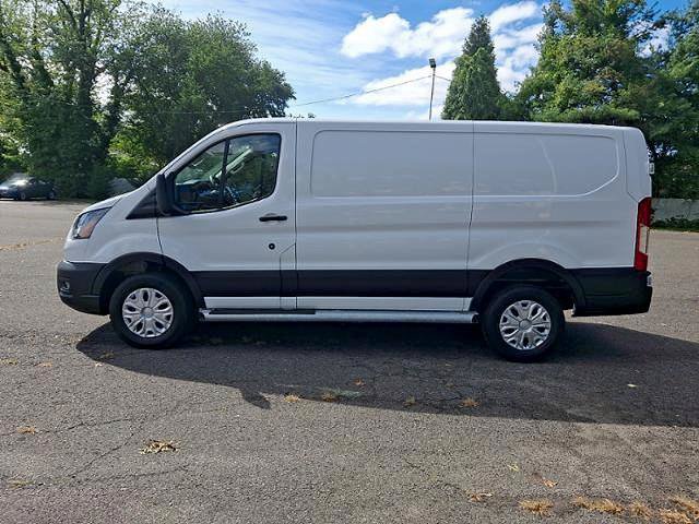 Certified 2025 Ford Transit 250 Low Roof w/ Exterior Upgrade Package RWD image 4