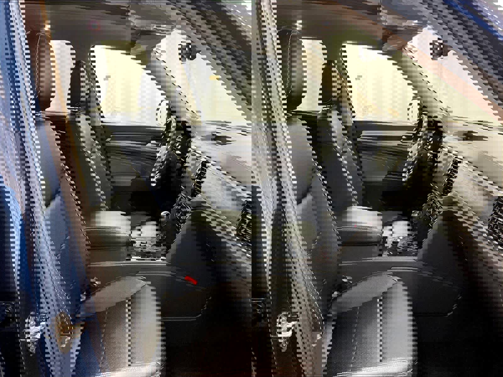 Used 2023 Volkswagen Atlas SE image 11