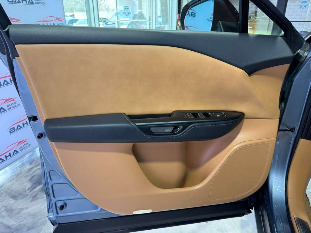 Used 2023 Lexus RZ 450e Premium w/ Technology Package image 37