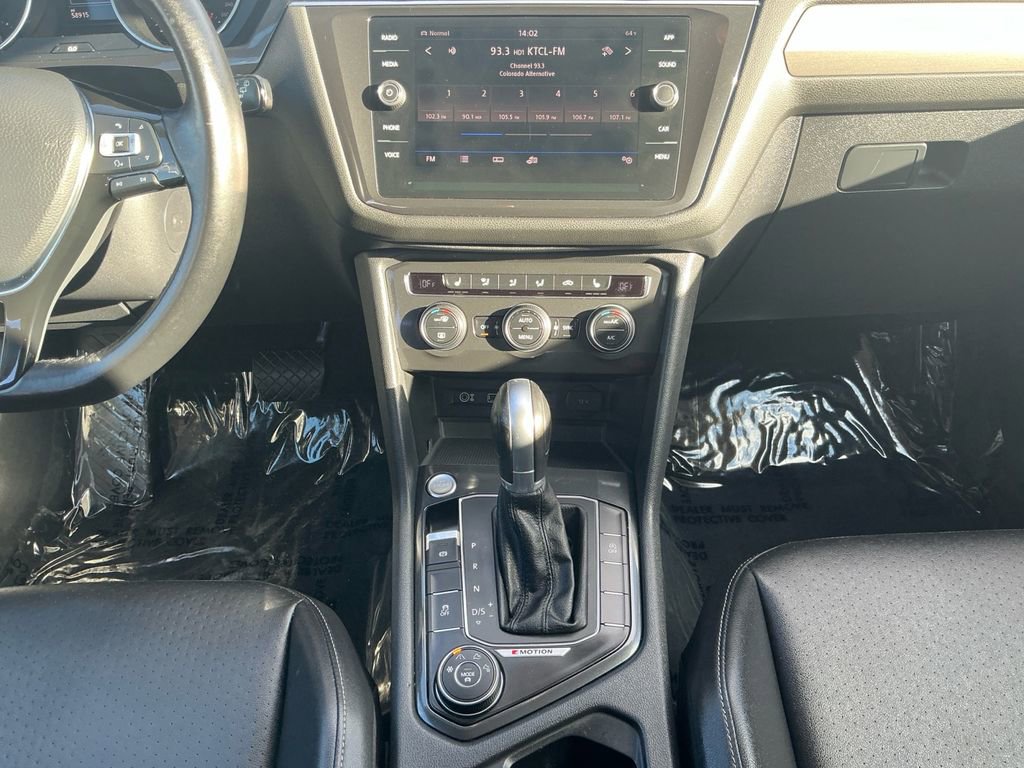 Used 2018 Volkswagen Tiguan SE image 11